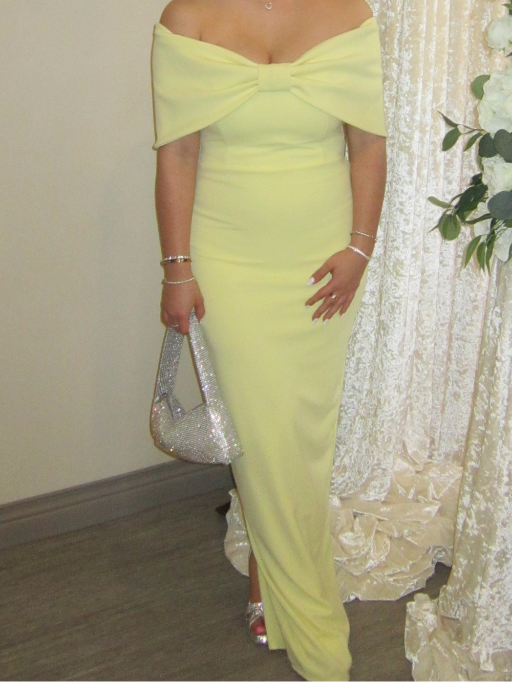 Club L London Yellow One-Shoulder Twist Gown - Picture 2 of 2